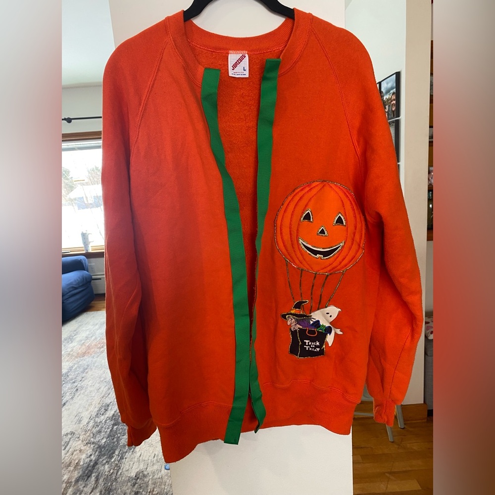 Vintage Halloween Sweatshirt